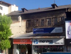 Tarihi konak depo olarak kullanılıyor